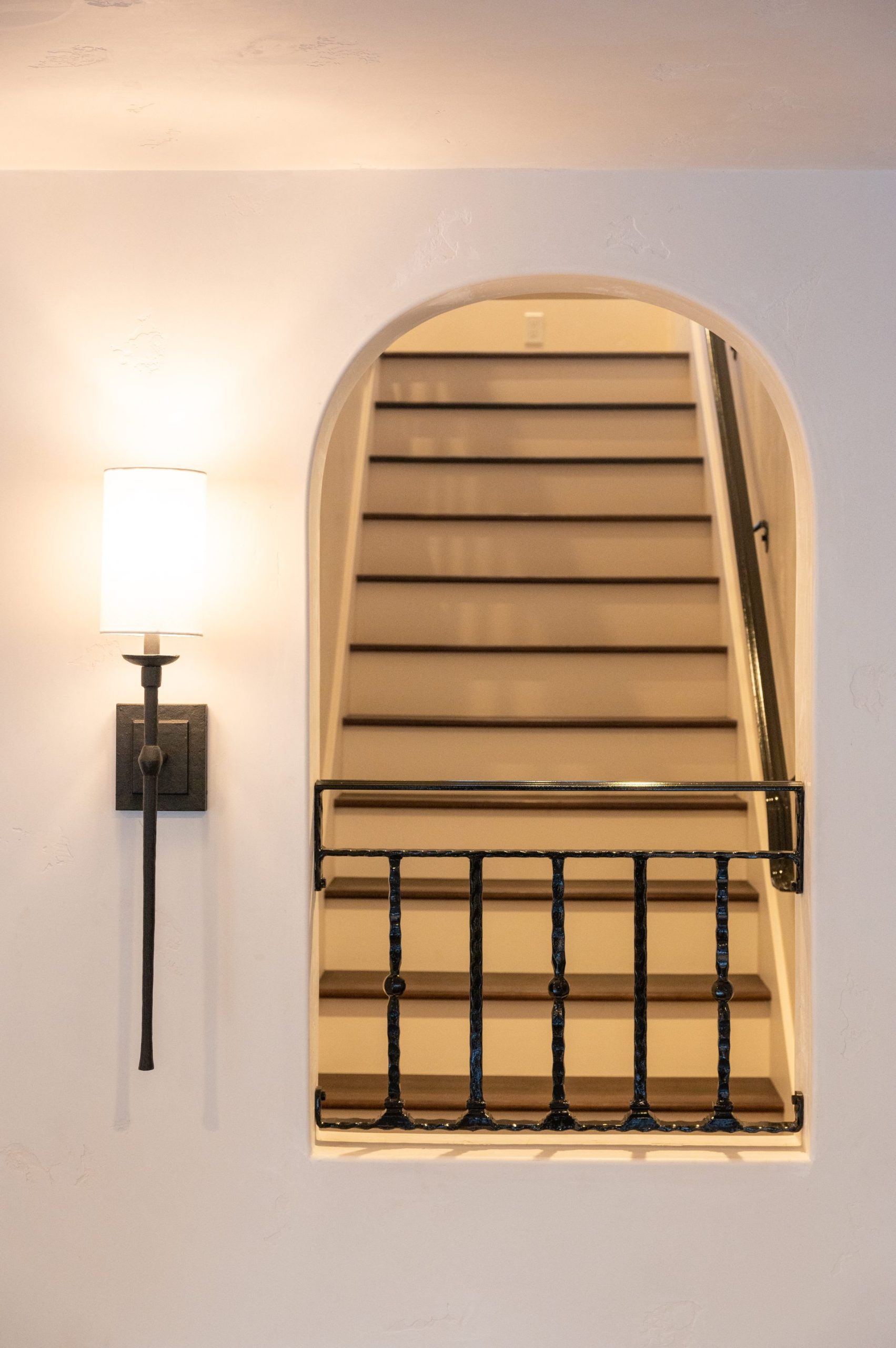 Modern-Mission-Hideaway-10-scaled