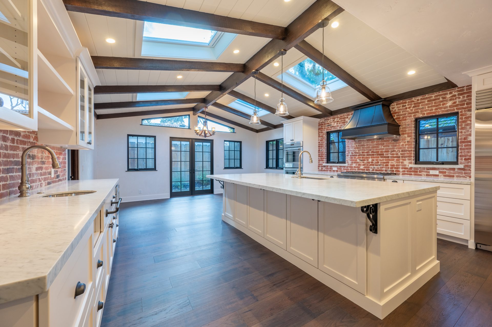 Modern-Mission-Hideaway-7